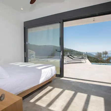 Rona Lefkada