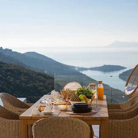 فيلة Rona Lefkada